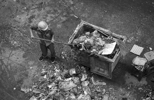 Efficient house clearance team at work